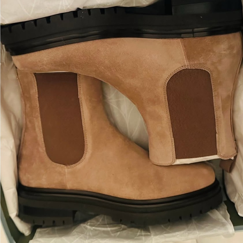 Margaux The West Chelsea Boot in suede sandstone